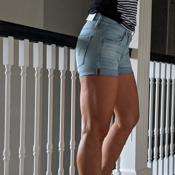 American Eagle Outfitters Pants - American Eagle High Rise Shortie